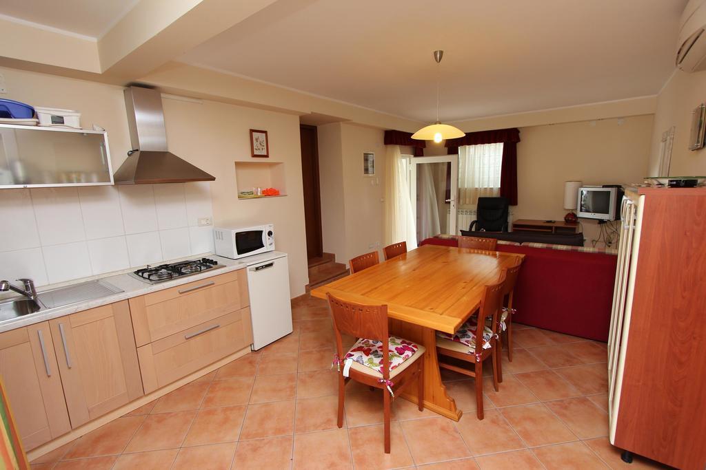 Apartments El Corsaro Rovinj Room photo